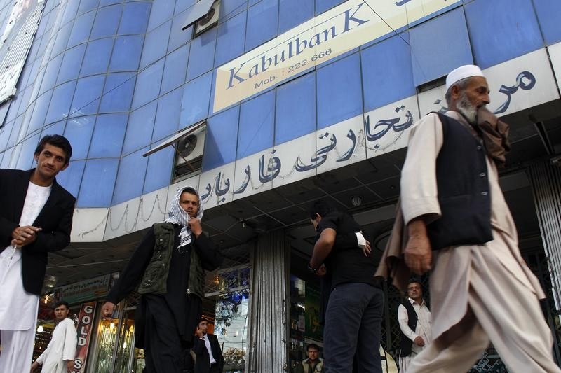 Афганская валюта рухнула на фоне переворота в стране