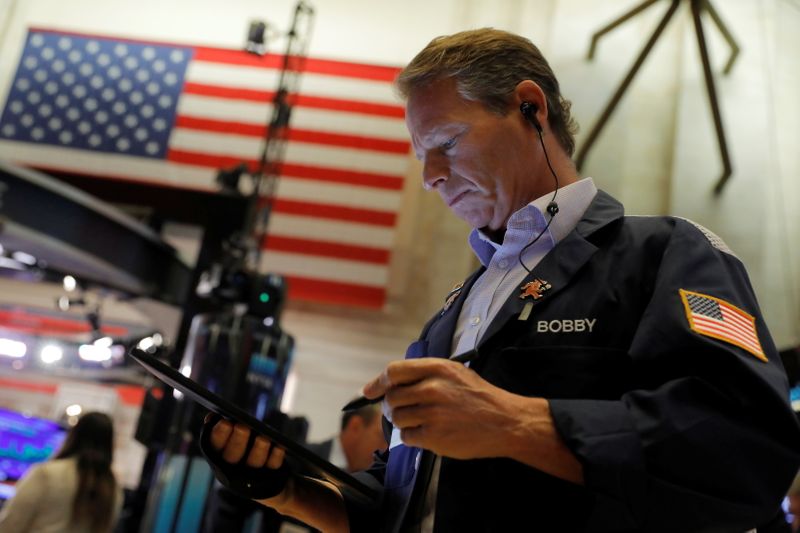 Dow и S&P 500 обновили рекорды на фоне продолжающегося восстановления экономики