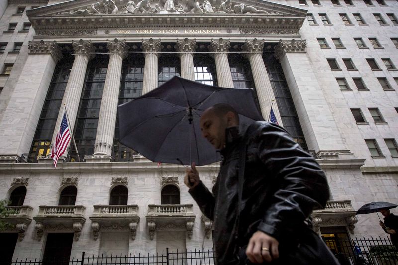 Рынок акций  США закрылся разнонаправленно, Dow Jones снизился на 0,30%