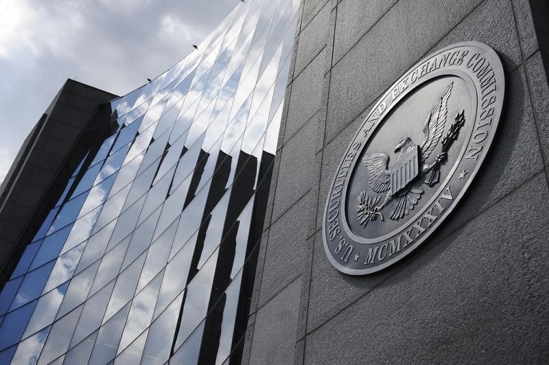 SEC проведет ревизию правил брокерской торговли