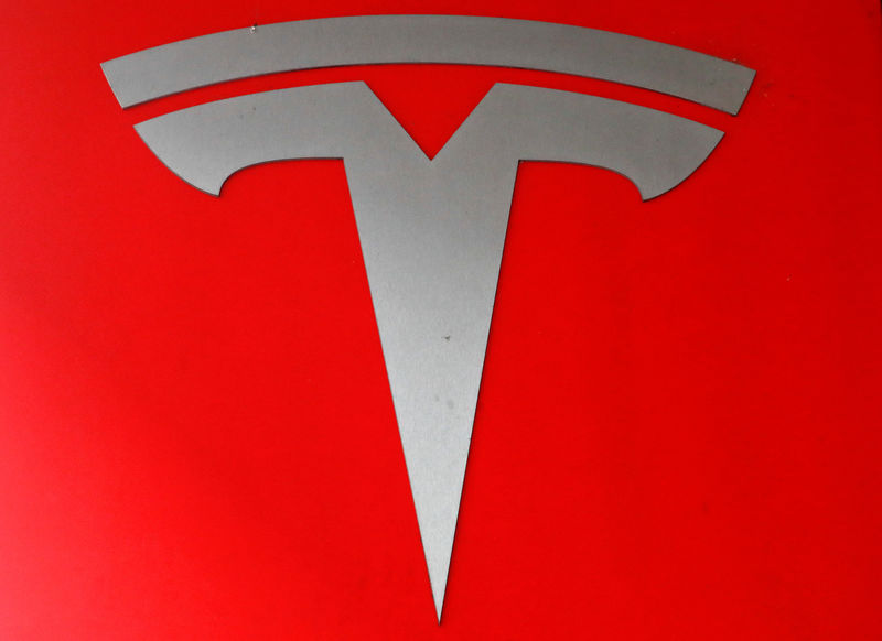 Сенат требует проверить Tesla, а Goldman советует покупать