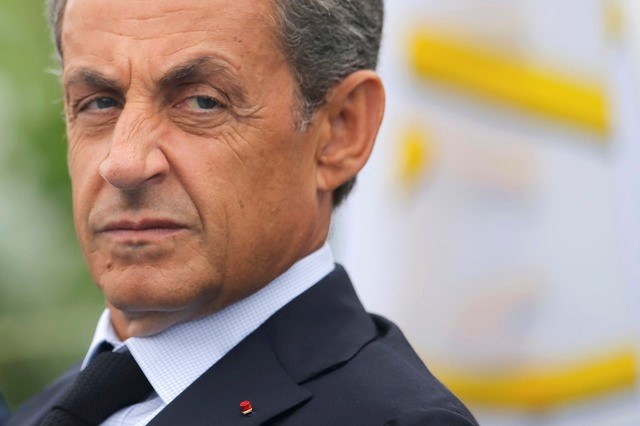 Экс-главу Франции Саркози приговорили к году тюрьмы