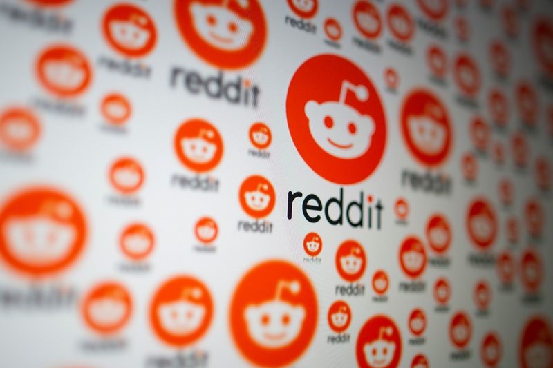 IPO Reddit и $15,5 млрд от Alibaba: новости к утру 3 сентября