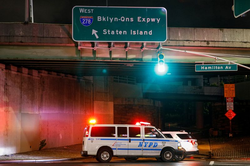 Нью-Йорк и Нью-Джерси объявили ЧП, 9 человек погибли из-за рекордных ливней
