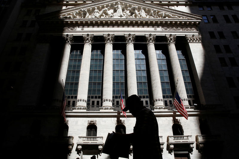 Рынок акций  США закрылся падением, Dow Jones снизился на 0,48%