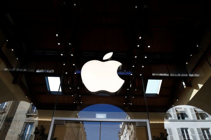 Apple представила MacBook премиум-класса, ускоряет переход к собственным чипам