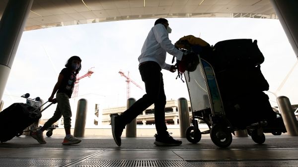 Увеличение числа поездок в День благодарения для тестирования авиакомпаний по мере того, как отрасль пытается оправиться от нехватки рабочей силы и пандемии