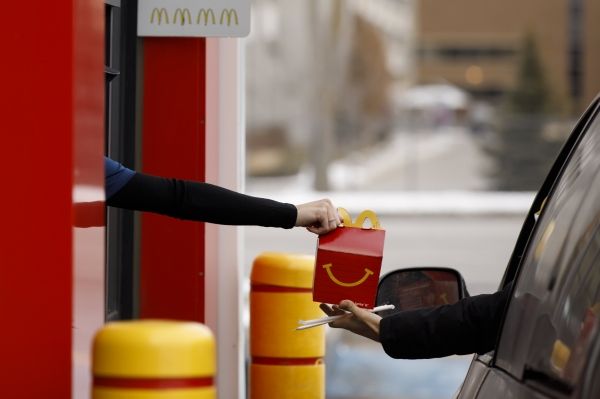 Новая ведущая должность в McDonald's, Under Armour, CVS — все для клиента