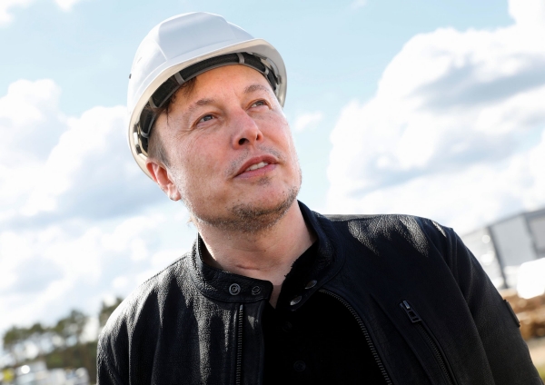Налоги — не единственная причина, по которой Илон Маск продает акции Tesla