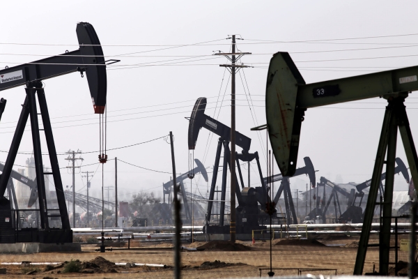 МЭА видит потенциальную отсрочку резкого роста цен на нефть, поскольку США наращивают добычу