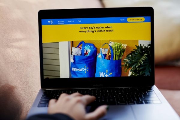 Walmart стремится привлечь внимание покупателей с помощью звездных событий в сфере онлайн-покупок