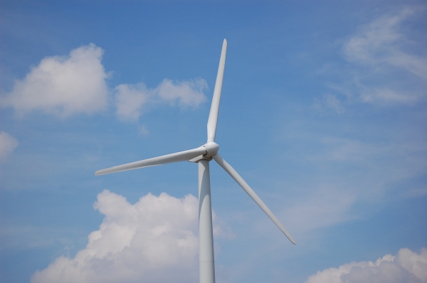Ветряная электростанция в Шотландии, поддерживаемая Amazon, начинает работу