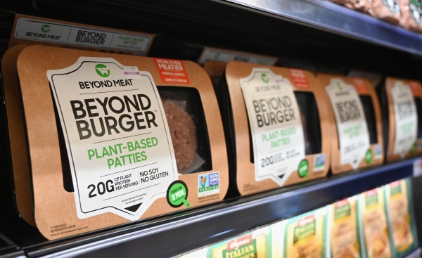 Акции Beyond Meat падают по мере роста убытков, компания ожидает слабого роста продаж в США