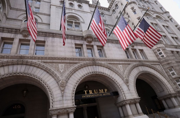 Сообщается, что Трамп заключил сделку на 375 миллионов долларов по продаже Trump International Hotel в округе Колумбия.