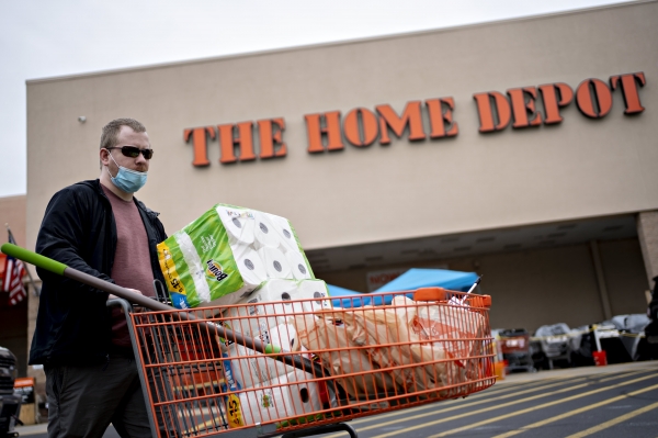 Высокие оценки доходов Home Depot обусловлены скачком продаж на 9,8%, поскольку потребители ремонтируют дома