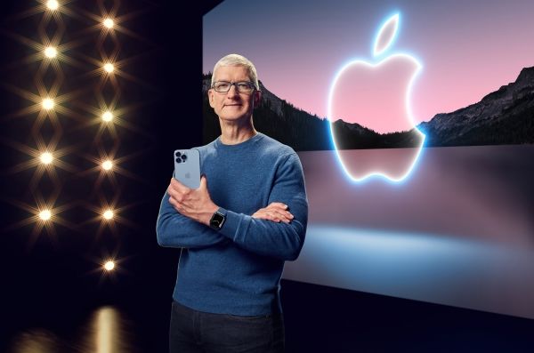 По словам ведущего аналитика, компьютеризированные очки Apple будут такими же мощными, как Mac, и появятся в продаже в следующем году.