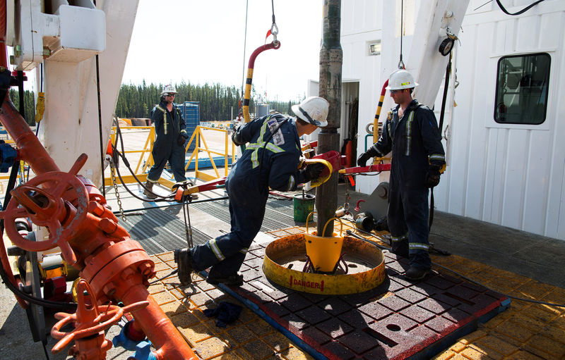 СМИ: ОПЕК+ просили увеличить добычу нефти на 800 000 баррелей