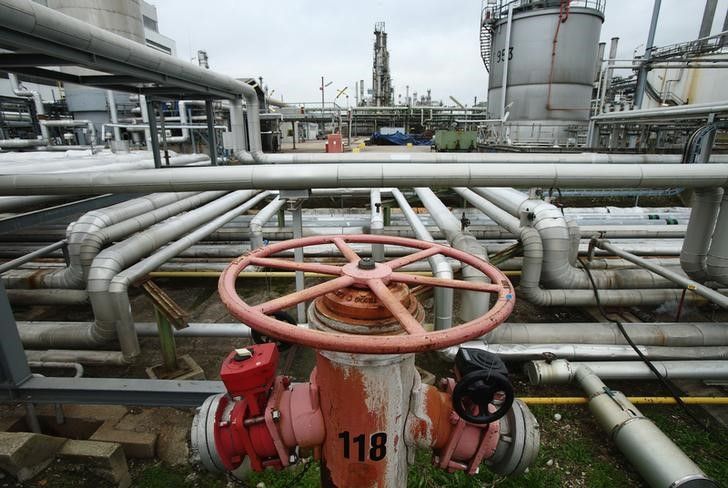 Вашингтон попросил другие страны использовать нефть из резервов — источники