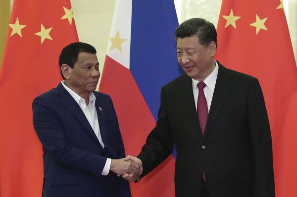 Поворот президента Филиппин Дутерте в отношении Китая не снизил напряженность в Южно-Китайском море