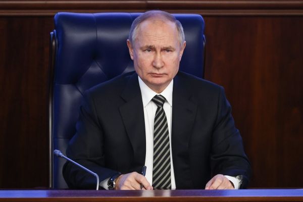Путин заявил, что России «некуда отступать» из-за Украины