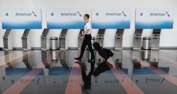 American Airlines планирует нанять 18000 человек в следующем году для возобновления путешествий