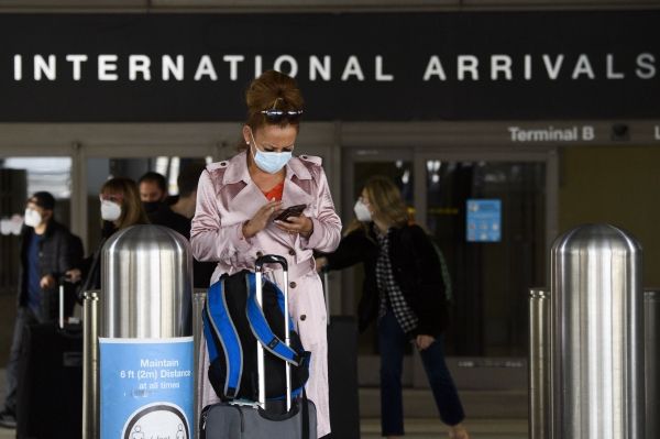 Авиакомпании и туристические группы просят администрацию Байдена отказаться от тестирования на Covid перед международными рейсами