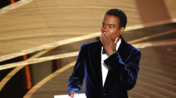 Крис Рок ответил на пощечину Уилла Смита на вручении Оскара во время шоу в Бостоне: «Я все еще обдумываю то, что произошло»