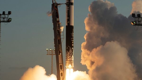 Производитель ракет Firefly, планирующий вторую попытку запуска в мае, привлекает 75 миллионов долларов
