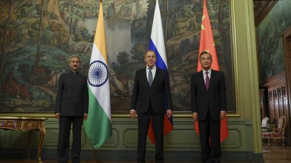 Индия скупает дешевую российскую нефть, следующим может стать Китай