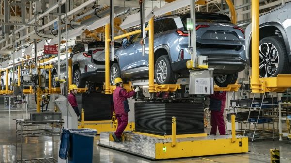 Китайский производитель электромобилей Nio заявляет, что постепенно возобновляет производство после остановки Covid