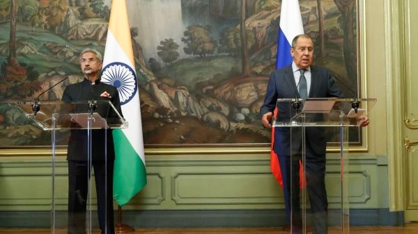 Высокопоставленный визит министра иностранных дел России оказывает давление на Индию
