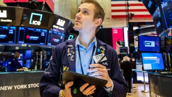 Фьючерсы на акции выросли на дюйм, поскольку Уолл-стрит надеется восстановиться после убыточной недели